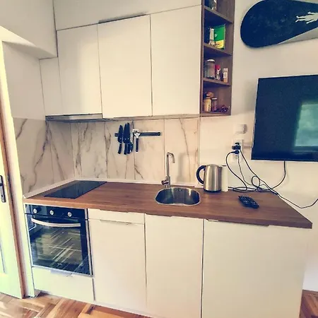 The Spots - 300m From The Gondola Apartment